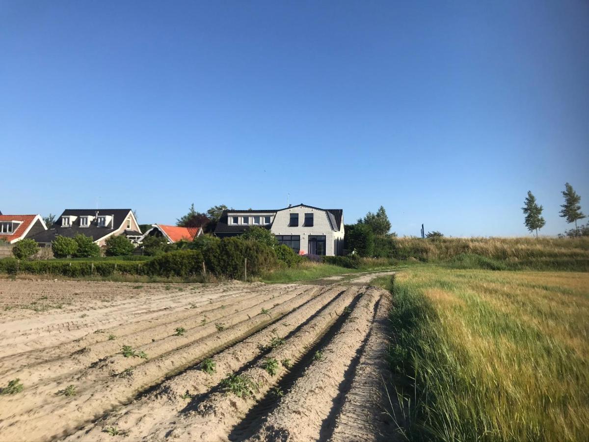 T Huuske Tuinappartement Met Fantastisch Uitzicht, Nabij Zee Zonnemaire Экстерьер фото