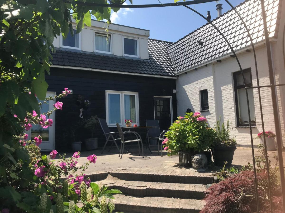 T Huuske Tuinappartement Met Fantastisch Uitzicht, Nabij Zee Zonnemaire Экстерьер фото