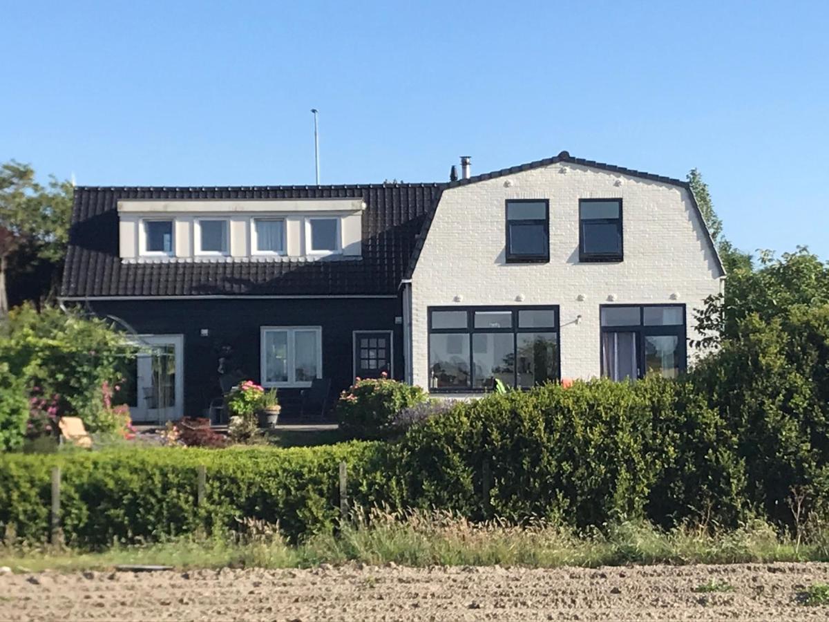 T Huuske Tuinappartement Met Fantastisch Uitzicht, Nabij Zee Zonnemaire Экстерьер фото